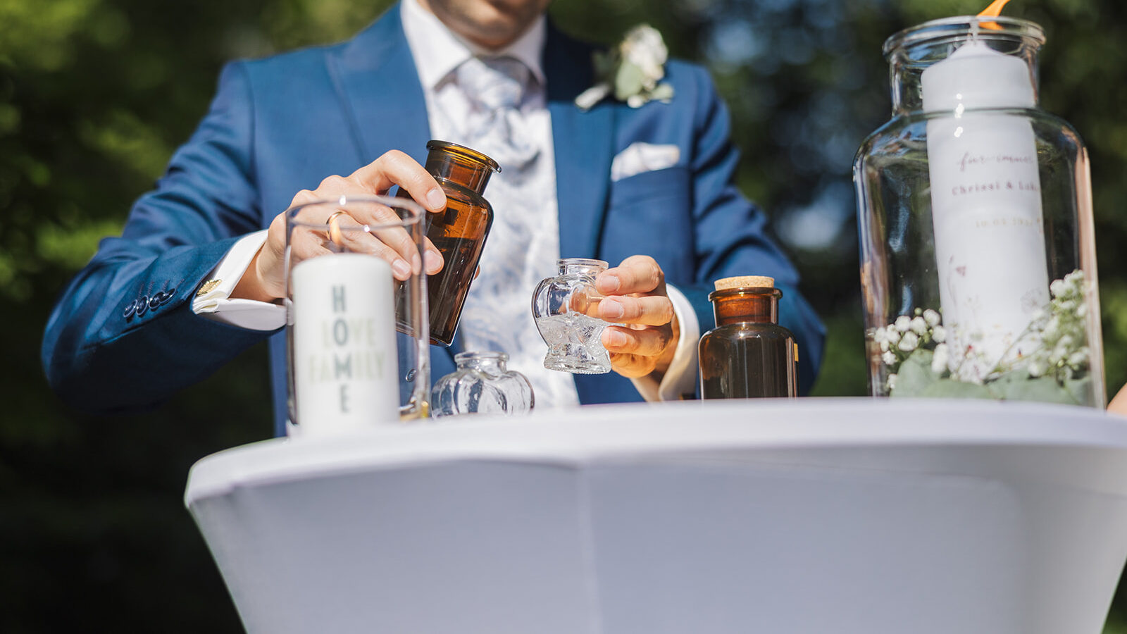 Rituale für eure Freie Trauung: die schönsten Alternativen zur Sandzeremonie, Hochzeitshelden, 