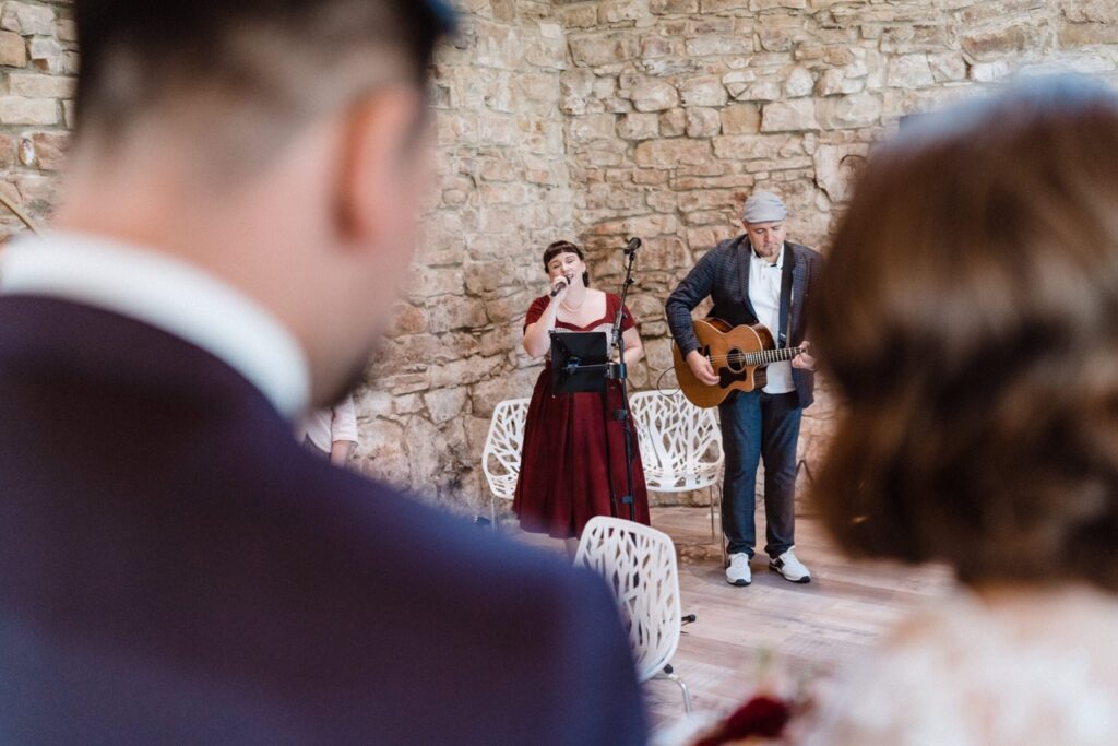 Schloss von Hammerstein, Carry Me Akustik Musiker, Schauburg Schlosshochzeit, Janina Hochzeiten