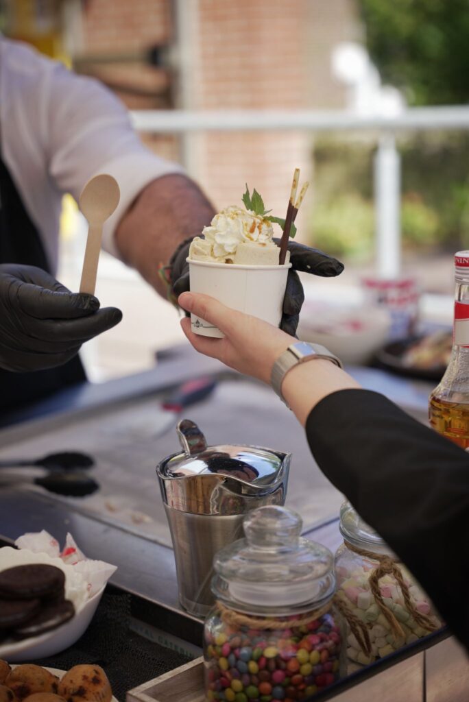 Ice Cream Rolls, individuelles Eis auf Hochzeiten.JPG